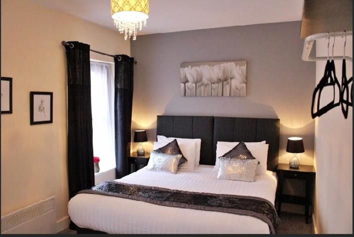 Лоджи The Rooms at The Spout Kilcullen